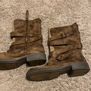 Roxy combat boots, size 8